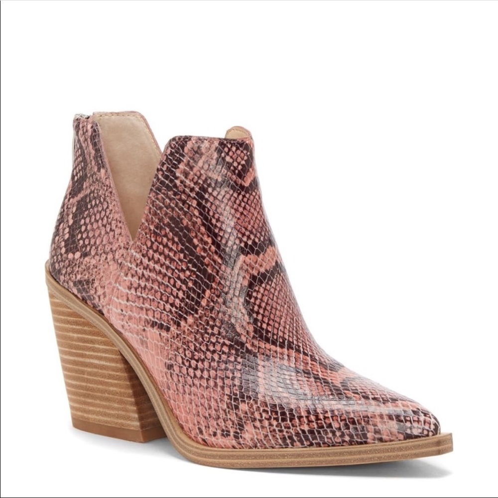 Vince Camuto Snakeskin GiGiETTA  Ankle Boot!!!